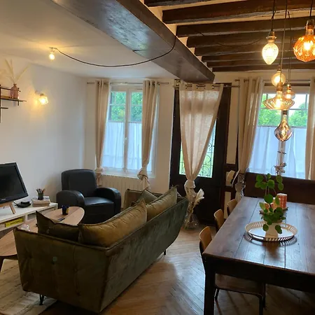 Villa L Entre Deux Choses à Saint-Pierre-de-Bailleul Extérieur photo
